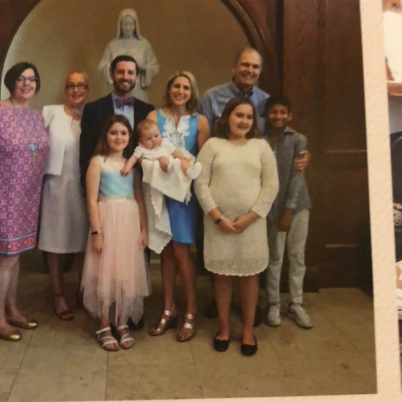 Spring Sale! โค๏ธ 3 tops $25, 2 dresses $40 offers๐ - Picture 2 of 2